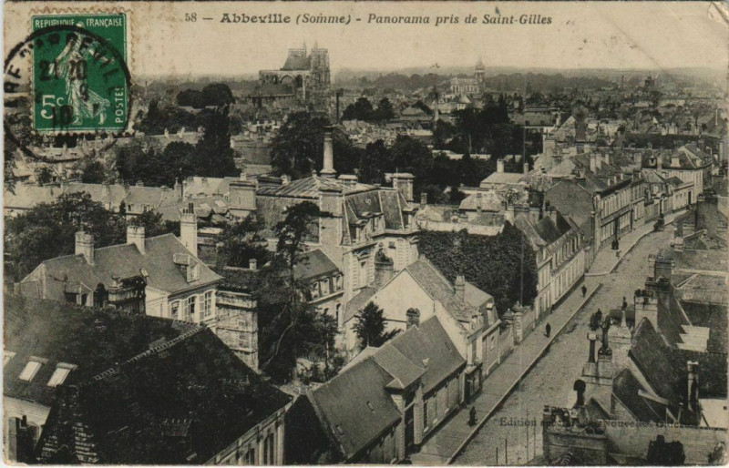 Carte postale ancienne Abbeville Panorama pris de Saint-Gilles à Abbeville