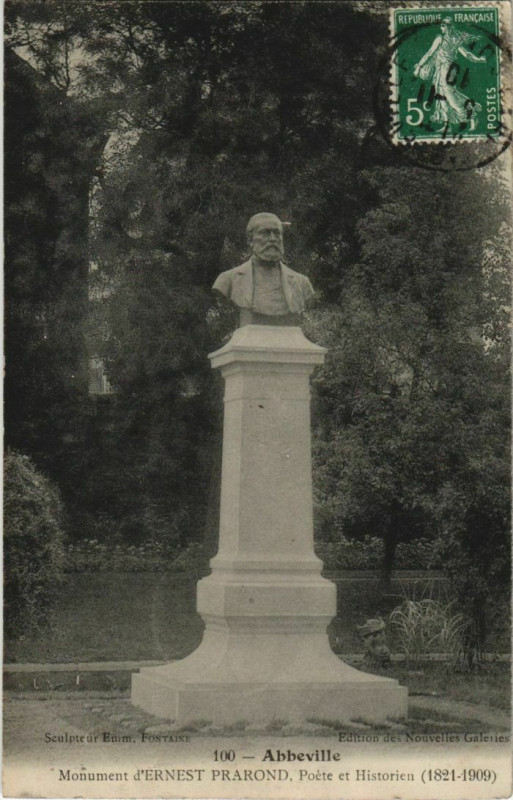 Carte postale ancienne Abbeville Monument Ernest Prarond à Abbeville