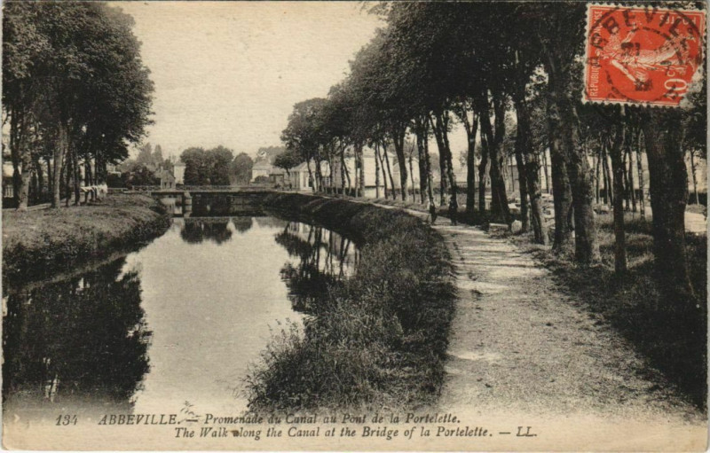 Carte postale ancienne Abbeville Promenade du Canal à Abbeville
