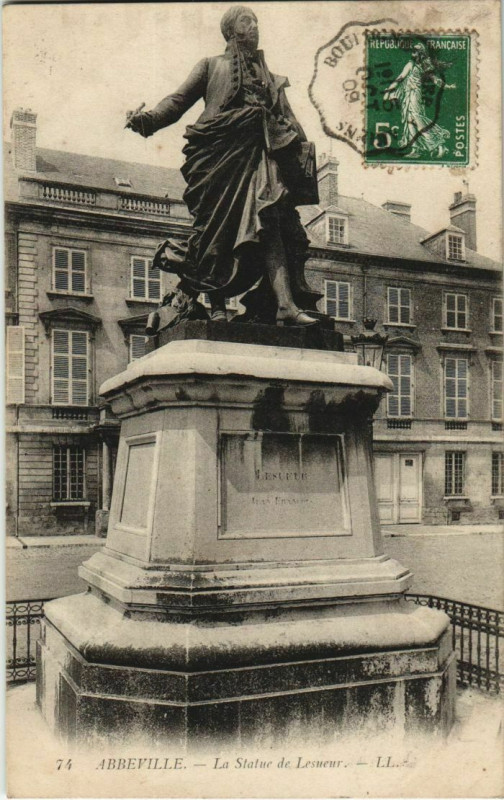 Carte postale ancienne Abbeville Statue de Leseur à Abbeville