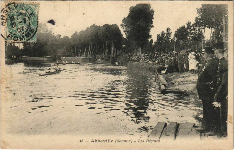 Carte postale ancienne Abbeville Les Régates à Abbeville