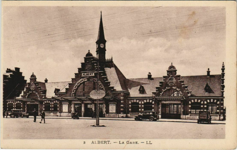 Carte postale ancienne Albert La Gare à Albert