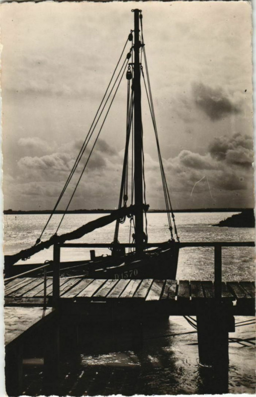 Carte postale ancienne Le Hourdel Crepuscule
