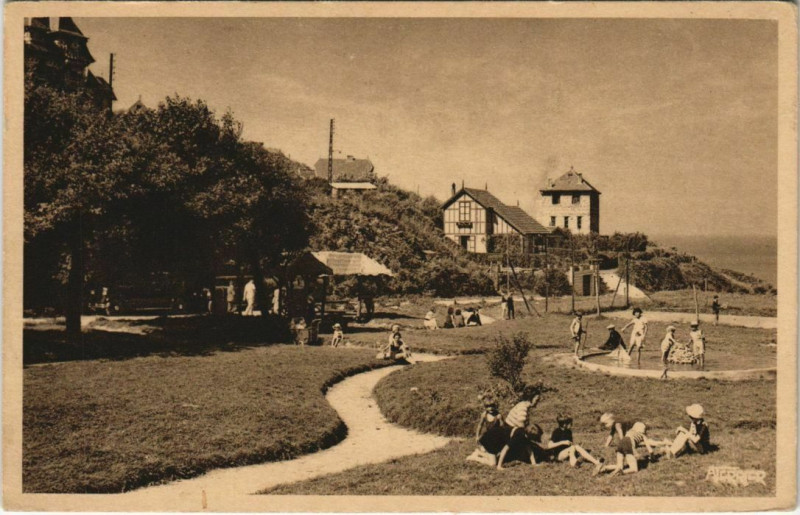 Carte postale ancienne Bois-de-Cise Square des Jeux et le Tennis