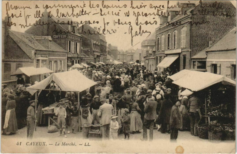 Carte postale ancienne Cayeux-sur-Mer Le Marché à Cayeux-sur-Mer