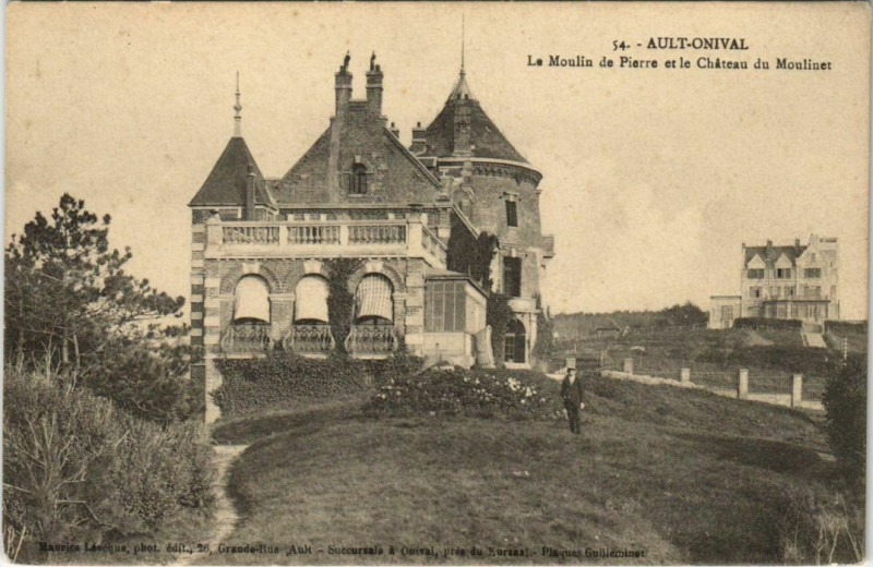 Carte postale ancienne Ault Moulin de Pierre Chateau du Moulinet à Ault