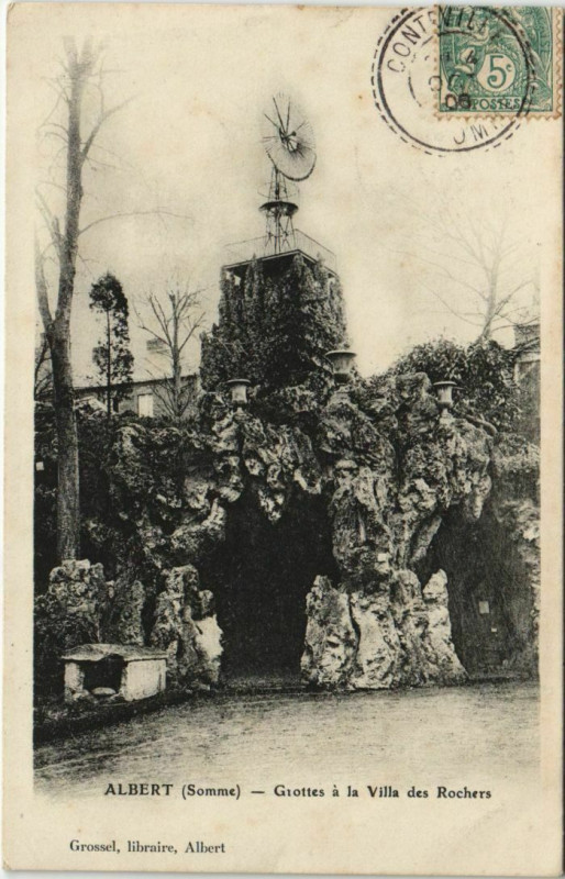 Carte postale ancienne Albert Grottes a la Ville des Rochers à Albert