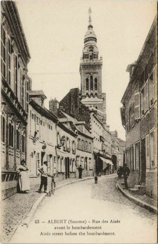 Carte postale ancienne Albert Rue des Aisés à Albert