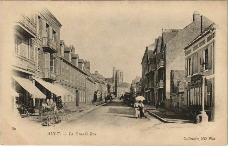 Carte postale ancienne Ault Grande Rue à Ault