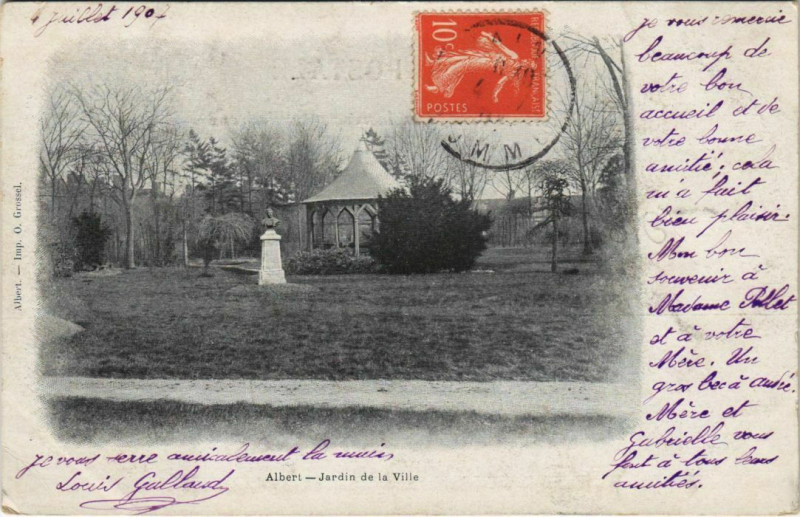 Carte postale ancienne Albert Jardin de la Ville à Albert