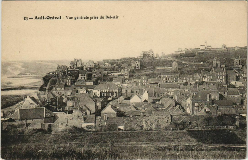 Carte postale ancienne Ault vue générale prise du bel-Air à Ault