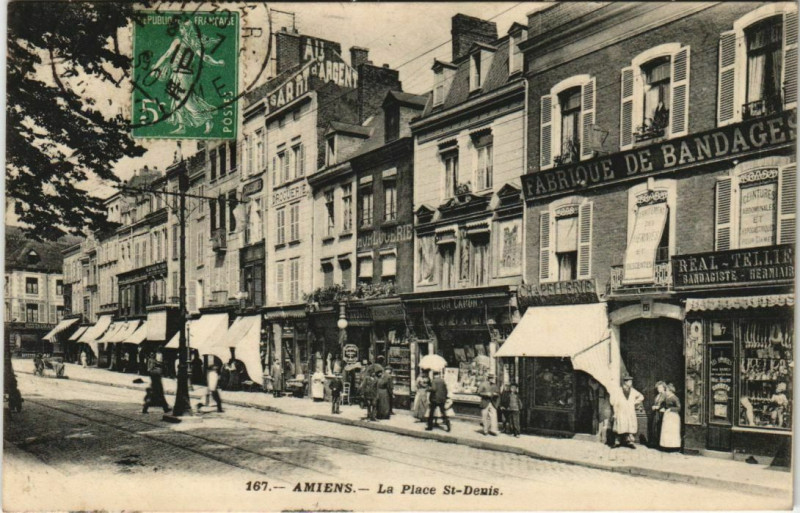 Carte postale ancienne Amiens Place Saint-Denis à Amiens