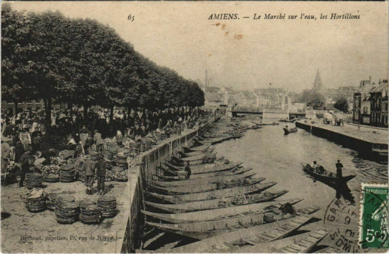 Carte postale ancienne Amiens Marché sur l'eau les Hortillons à Amiens
