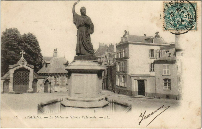 Carte postale ancienne Amiens Statue de Pierre l'Hermite à Amiens