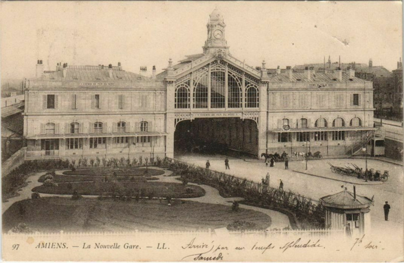 Carte postale ancienne Amiens La Nouvelle Gare à Amiens