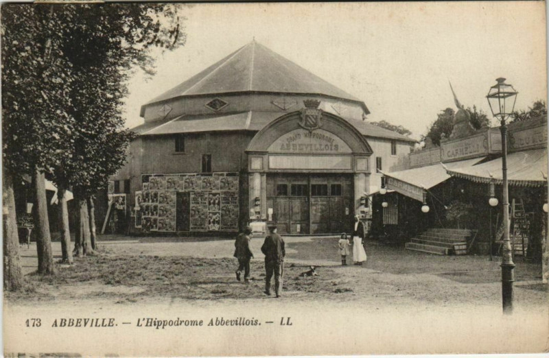 Carte postale ancienne Abbeville Hippodrome Abbevillois à Abbeville