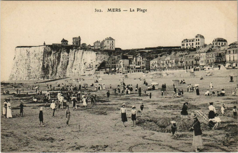 Carte postale ancienne Mers-les-Bains La Plage à Mers-les-Bains