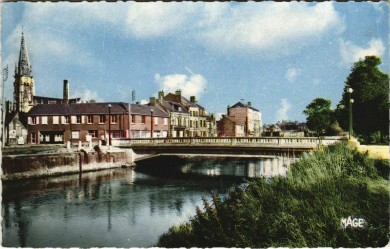 Carte postale ancienne Abbeville Pont Lidien à Abbeville