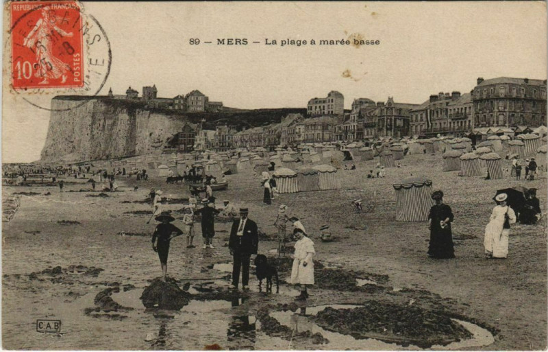 Carte postale ancienne Mers-les-Bains La Plage a marée basse à Mers-les-Bains