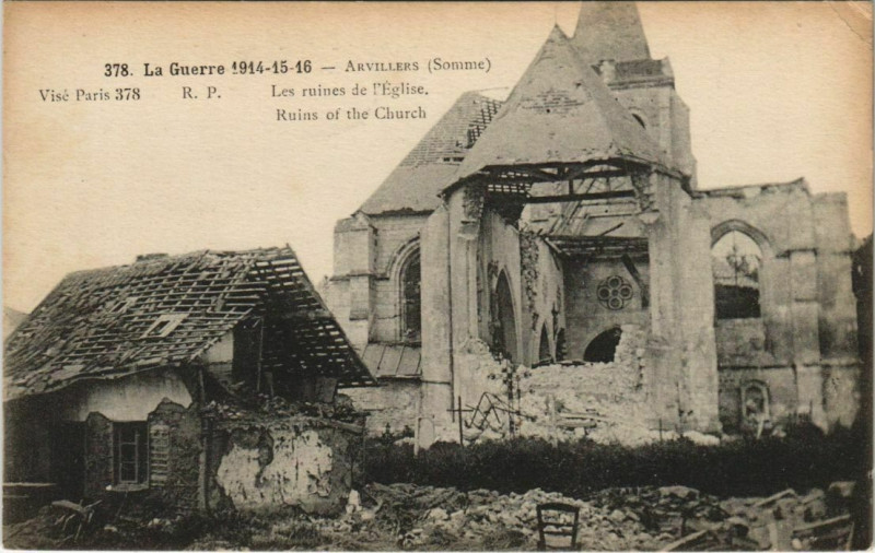 Carte postale ancienne Guerre Arvillers Ruine de l'Eglise à Arvillers