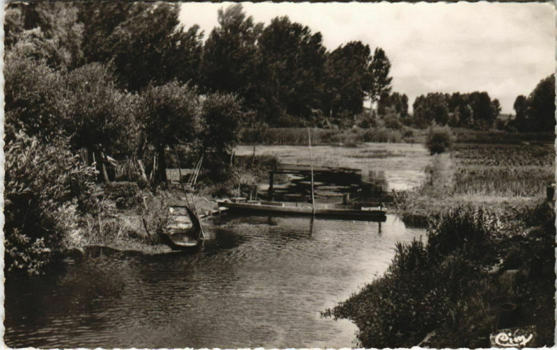 Carte postale ancienne Peronne Le Cam à Péronne