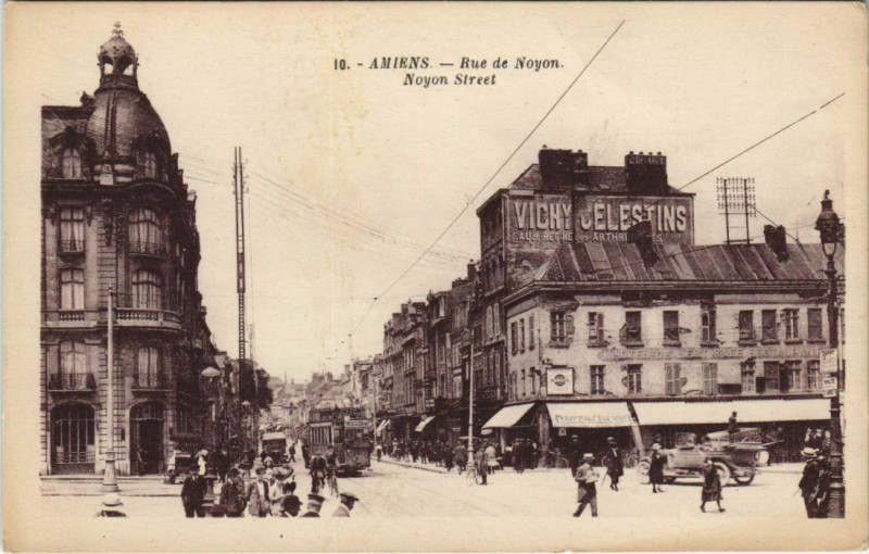 Carte postale ancienne Amiens Rue de Noyon à Amiens