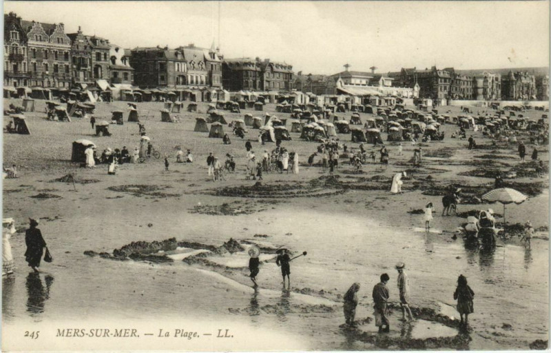 Carte postale ancienne Mers-les-Bains La Plage à Mers-les-Bains