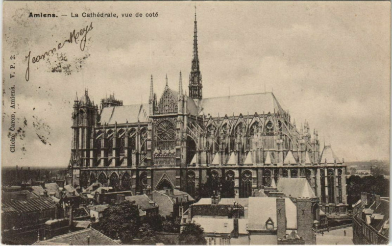 Carte postale ancienne La Cathédrale Amiens à Amiens