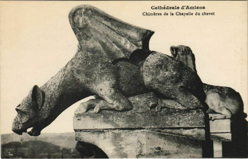 Carte postale ancienne La Cathédrale Amiens Chimiere de la Chapelle du chevet à Amiens