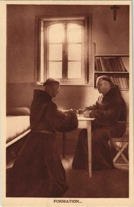 Carte postale ancienne Noviciat Franciscain Amiens 48, rue J.-Barni à Amiens
