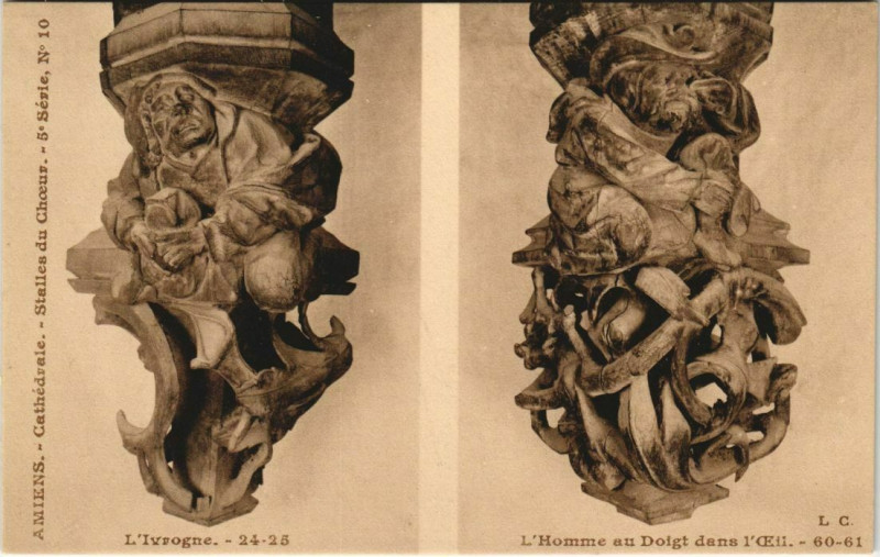 Carte postale ancienne La Cathédrale Amiens Stalles du Choeur à Amiens