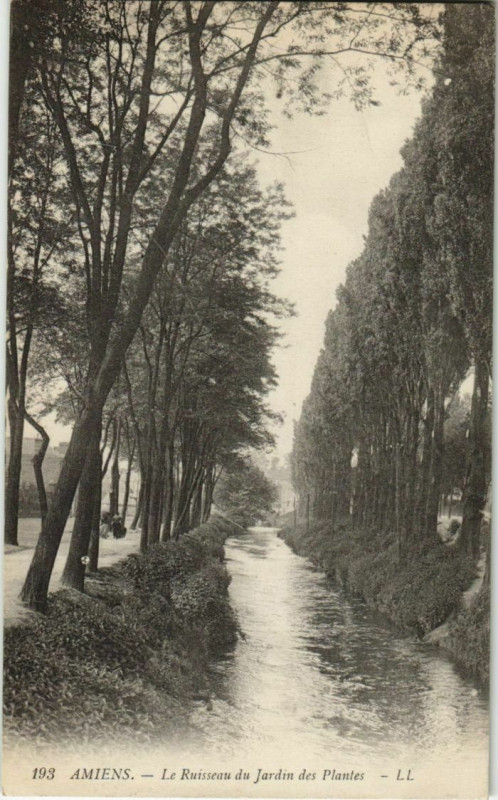Carte postale ancienne Amiens Ruisseau du Jardin des Plantes à Amiens