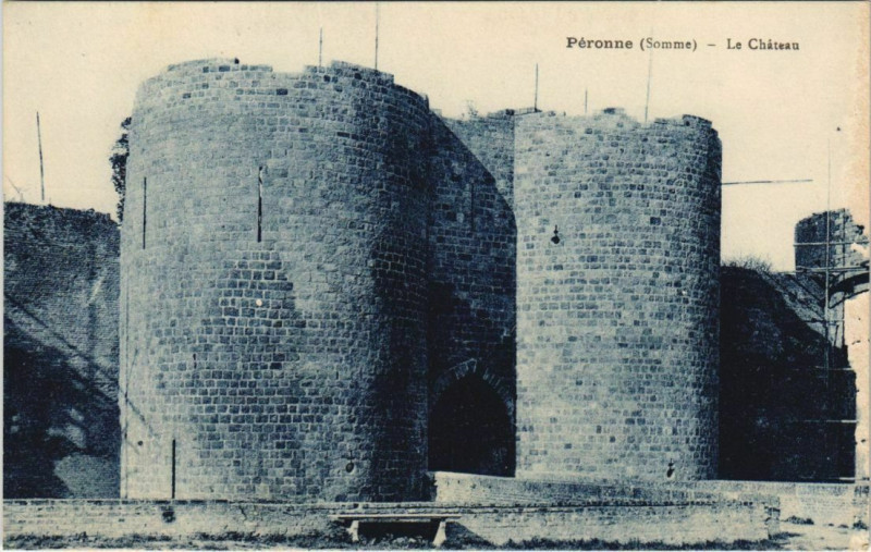 Carte postale ancienne Peronne le Chateau à Péronne