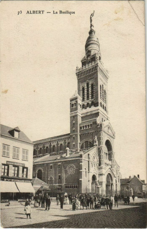 Carte postale ancienne Albert La Basilique à Albert