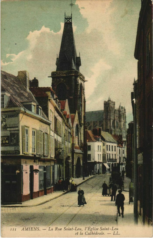 Carte postale ancienne Amiens Rue Saint-Leu à Amiens