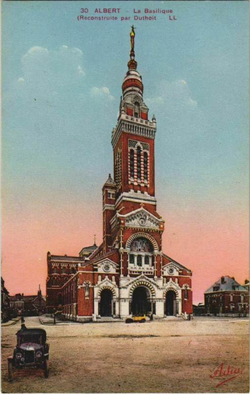 Carte postale ancienne Albert La Basilique à Albert