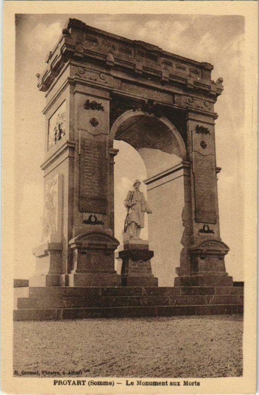 Carte postale ancienne Proyart Monument aux Morts à Proyart