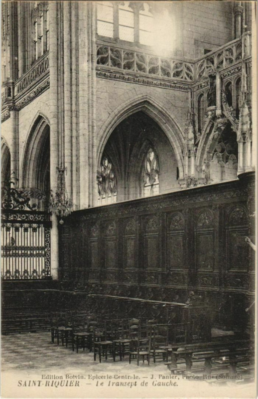 Carte postale ancienne Saint-Riquier Eglise abbatiale Transept à Saint-Riquier