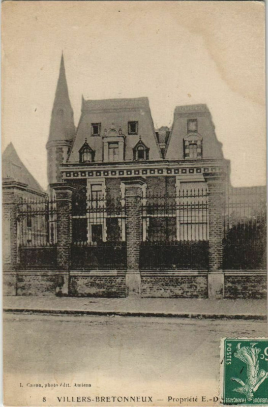 Carte postale ancienne Villers-Bretonneux Chateau à Villers-Bretonneux