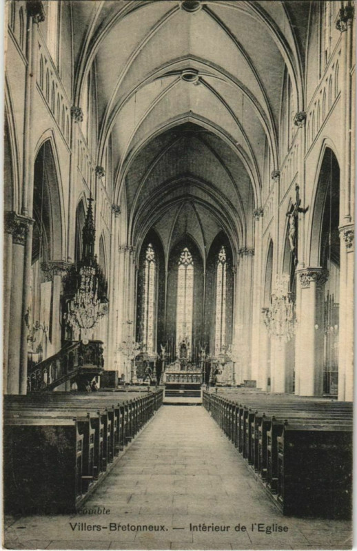 Carte postale ancienne Villers-Bretonneux Intérieur de l'Eglise à Villers-Bretonneux