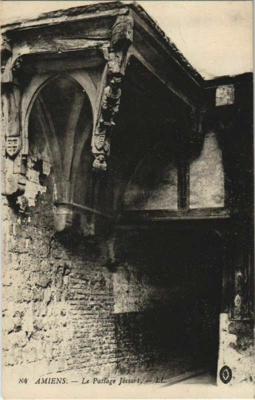 Carte postale ancienne Amiens Passage Jossart à Amiens
