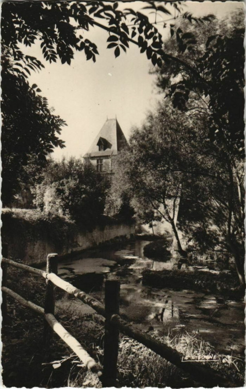 Carte postale ancienne Peronne Porte de Bretagne à Péronne