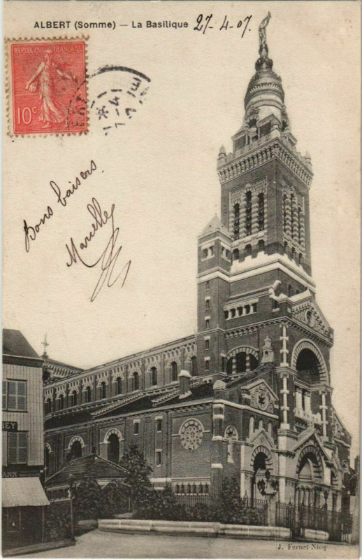 Carte postale ancienne Albert La Basilique à Albert