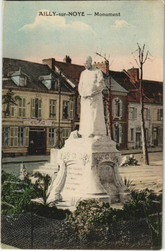 Carte postale ancienne Ailly-sur-Noye Monument à Ailly-sur-Noye