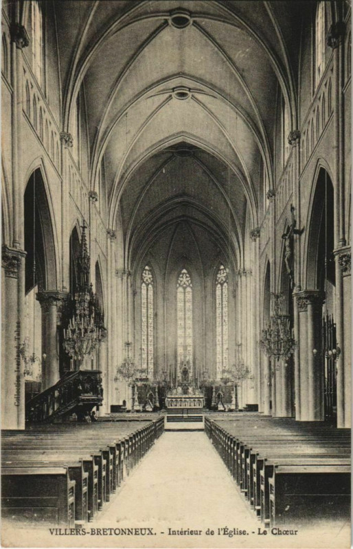 Carte postale ancienne Villers-Bretonneux Intérieur de l'Eglise à Villers-Bretonneux