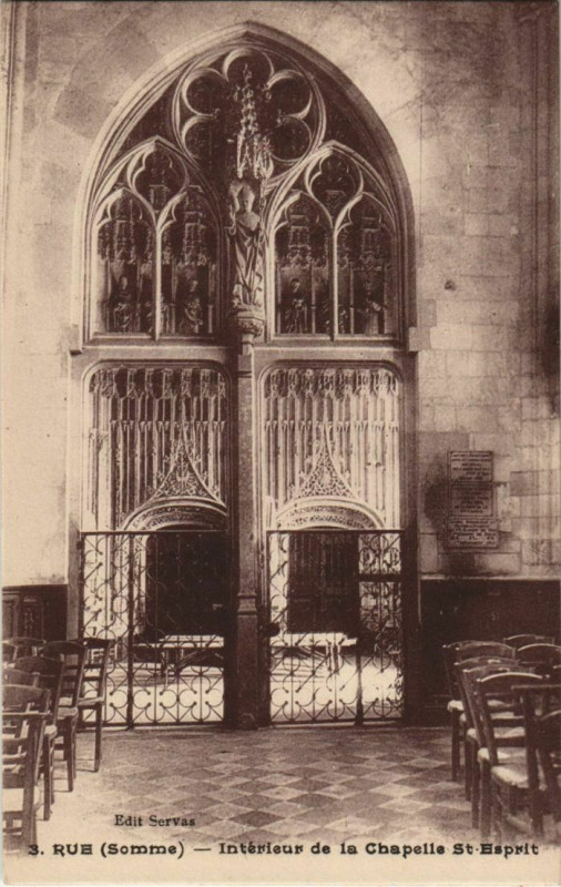 Carte postale ancienne Rue Intérieur de la Chapelle Saint-Esprit à Rue