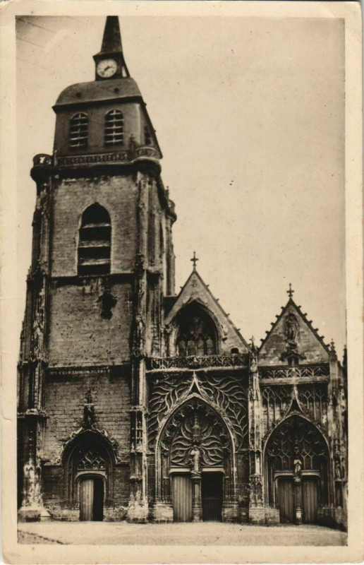 Carte postale ancienne Abbeville Eglise Saint-Gilles facade à Abbeville