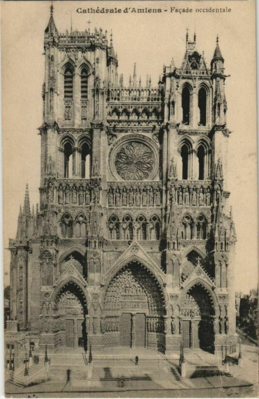 Carte postale ancienne La Cathédrale Amiens Facade occidental à Amiens