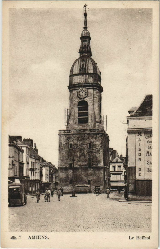 Carte postale ancienne Amiens Le Beffroi à Amiens