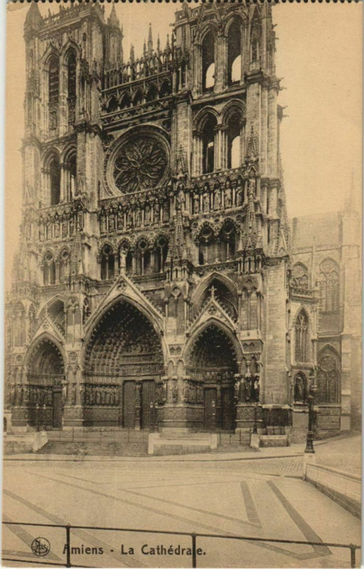 Carte postale ancienne La Cathédrale Amiens à Amiens